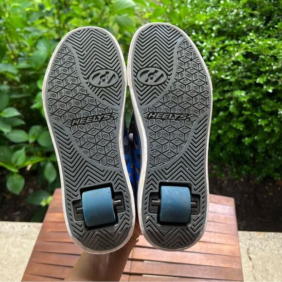 Heely’s size 7 Men’s skate shoes Grey & Blue/Black Camo - Picture 10 of 16